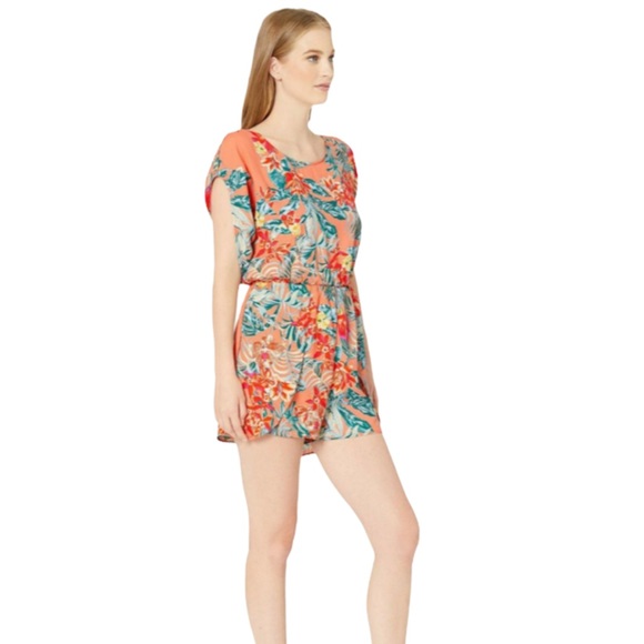 BCBGMaxAzria Flutter Sleeve Woven Romper, Size M - Picture 3 of 8